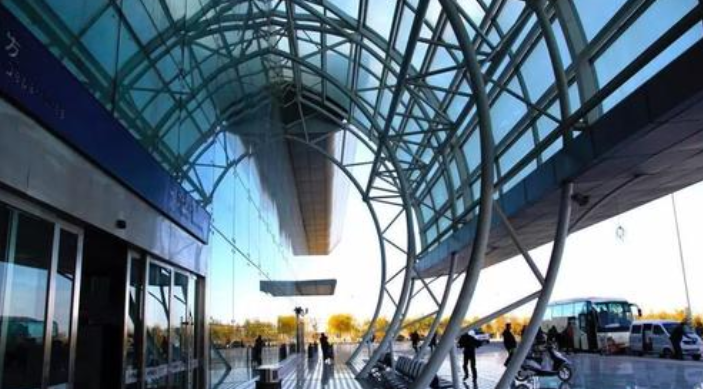 临湘网架钢结构自动焊接与手动焊接工艺的区别在哪里