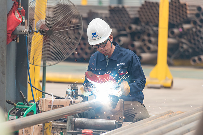 临湘网架焊接车间